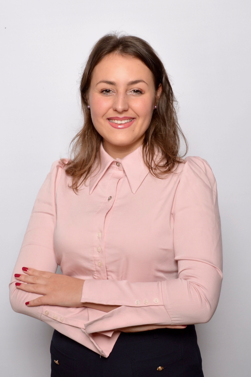 Anastasija Spasić, autorka teksta o alimentaciji i pravima roditelja na portalu eŽena.